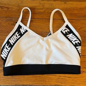 Nike Mesh Back Sports Bra